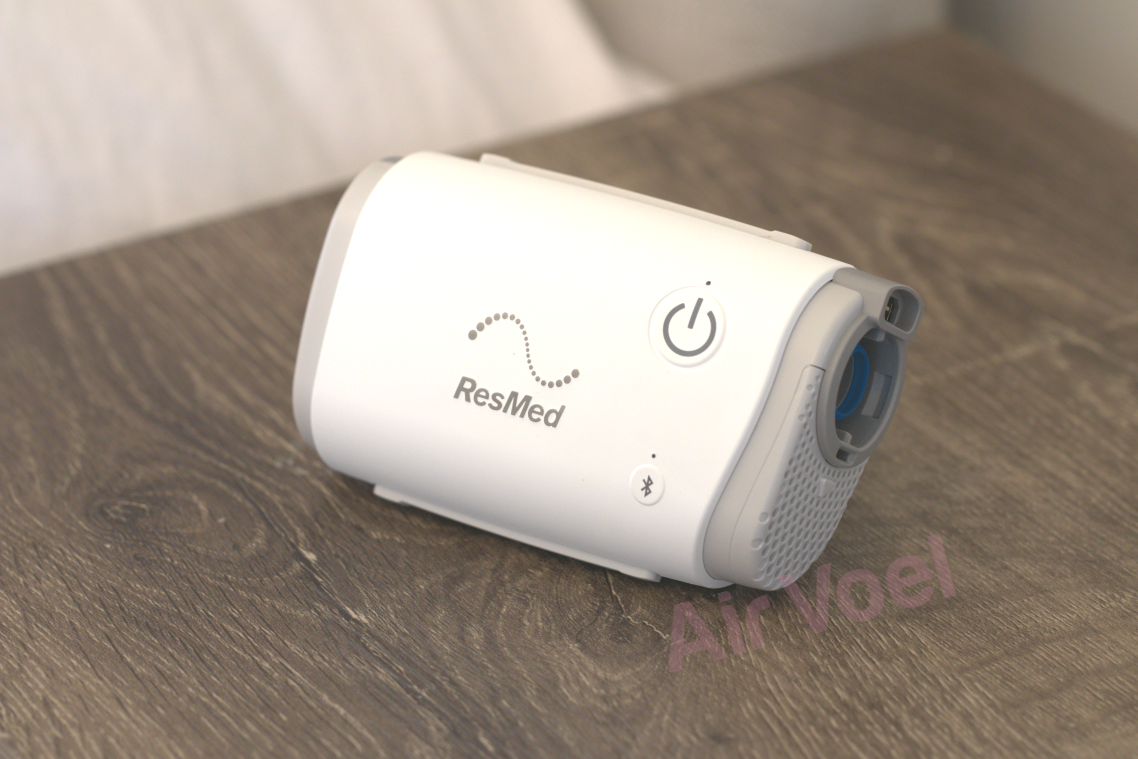 ResMed AirSense 10™ AutoSet Card-to-Cloud Travel Package with AirMini